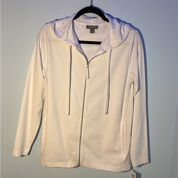 ZIP-FRONT HOODED SWEATSHIRT - Picture 1 of 3